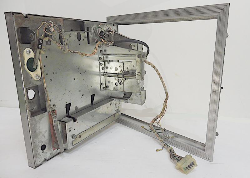 Coin_front_door_Gottlieb